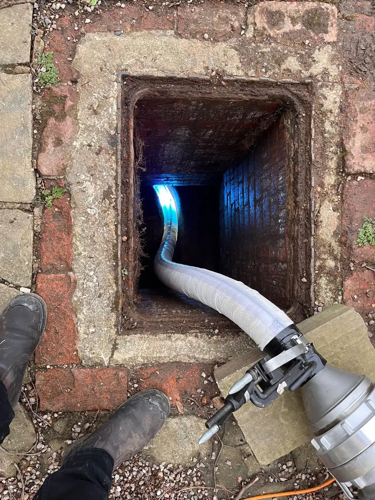 CIPP trenchless sewer liner equipment
